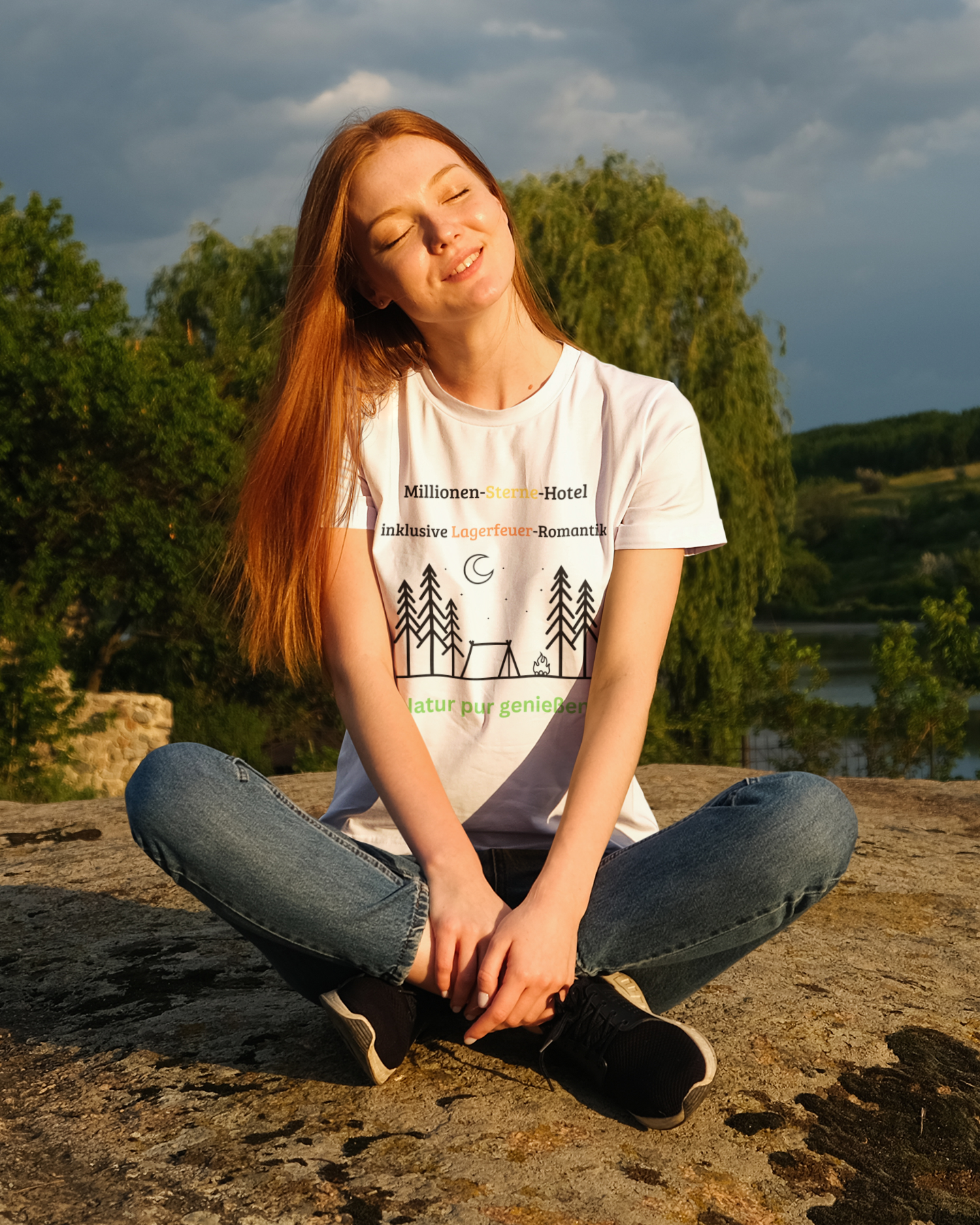 Camping - Premium Shirt Women